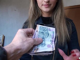 Melanie Blows dan Mendapat Kacau untuk Uang di Hardcore POV