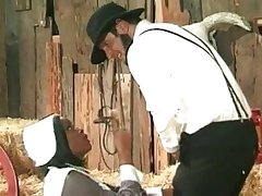 Amish Bauer annalizes eine schwarze Zofe